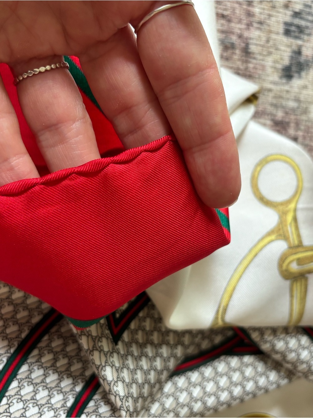 Vintage Gucci Scarf - Picture 5 of 10